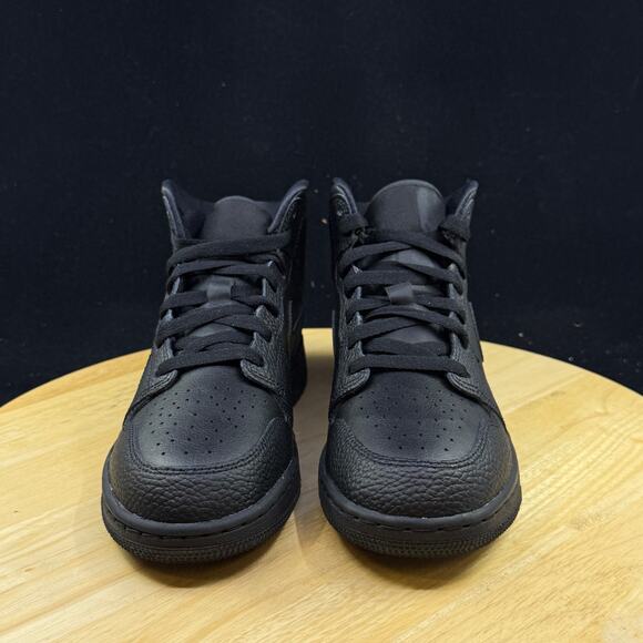 Nike Air Jordan 1 Mid Black GS 5.5Y / Wmns 7 554725-091 Brand New Sneakers - Picture 3 of 10